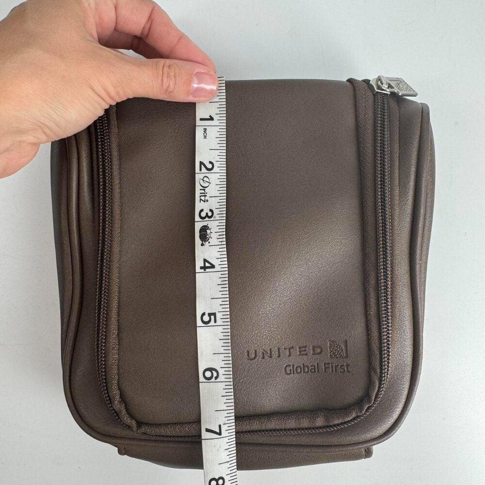 United Airlines Global First Hanging Toiletry Bag Brown Travel Amenity Case - Picture 4 of 4